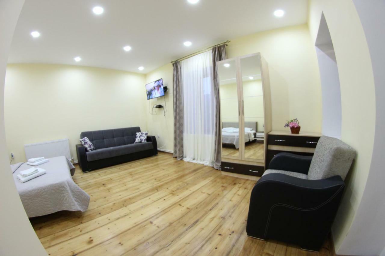 Old House Apartment With Garden Area Mtsʼkhetʼa Buitenkant foto