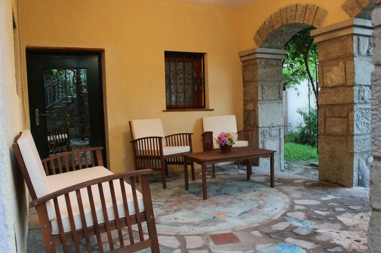 Old House Apartment With Garden Area Mtsʼkhetʼa Buitenkant foto
