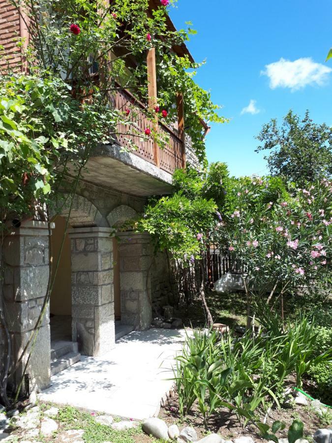 Old House Apartment With Garden Area Mtsʼkhetʼa Buitenkant foto