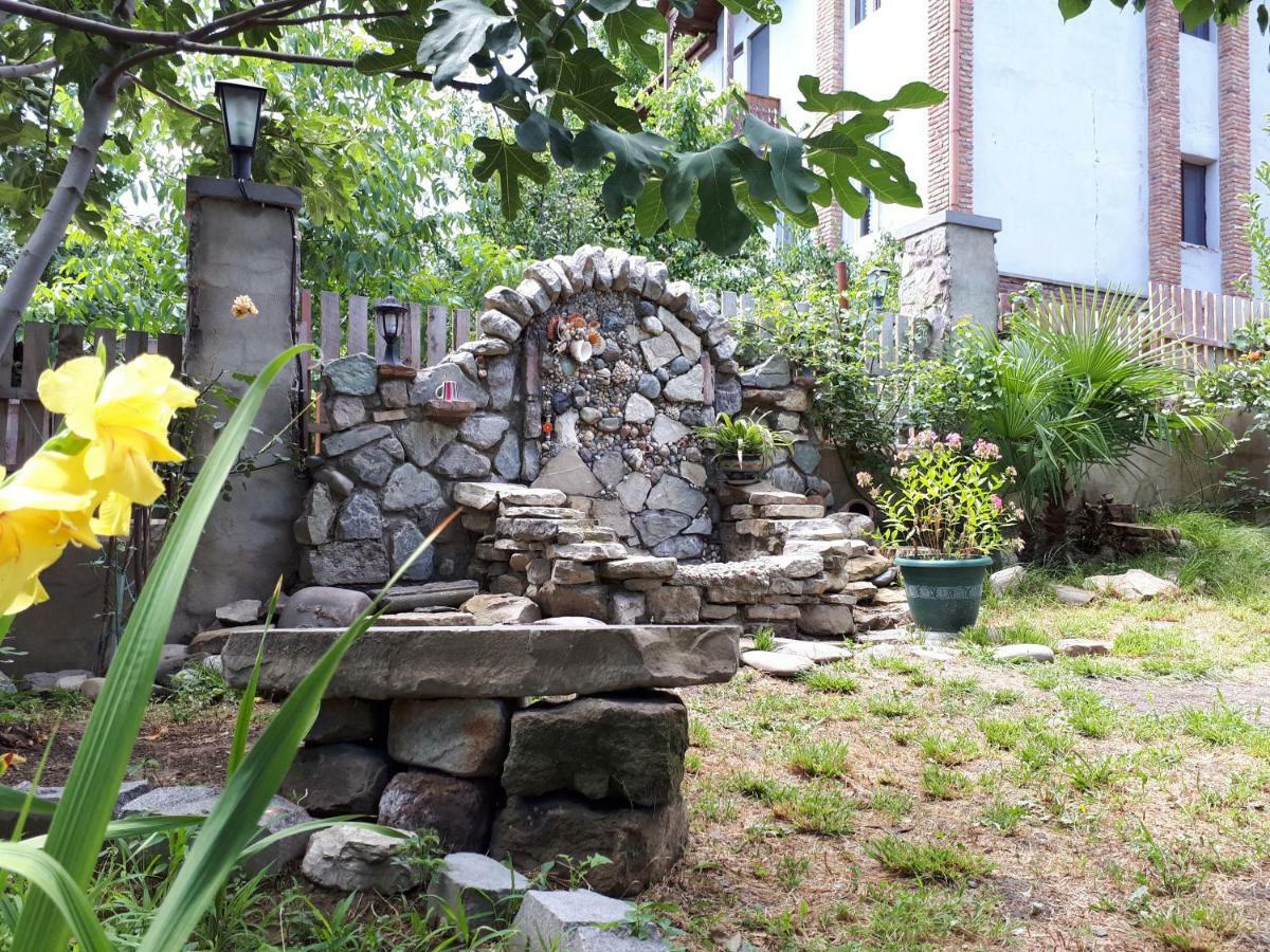 Old House Apartment With Garden Area Mtsʼkhetʼa Buitenkant foto